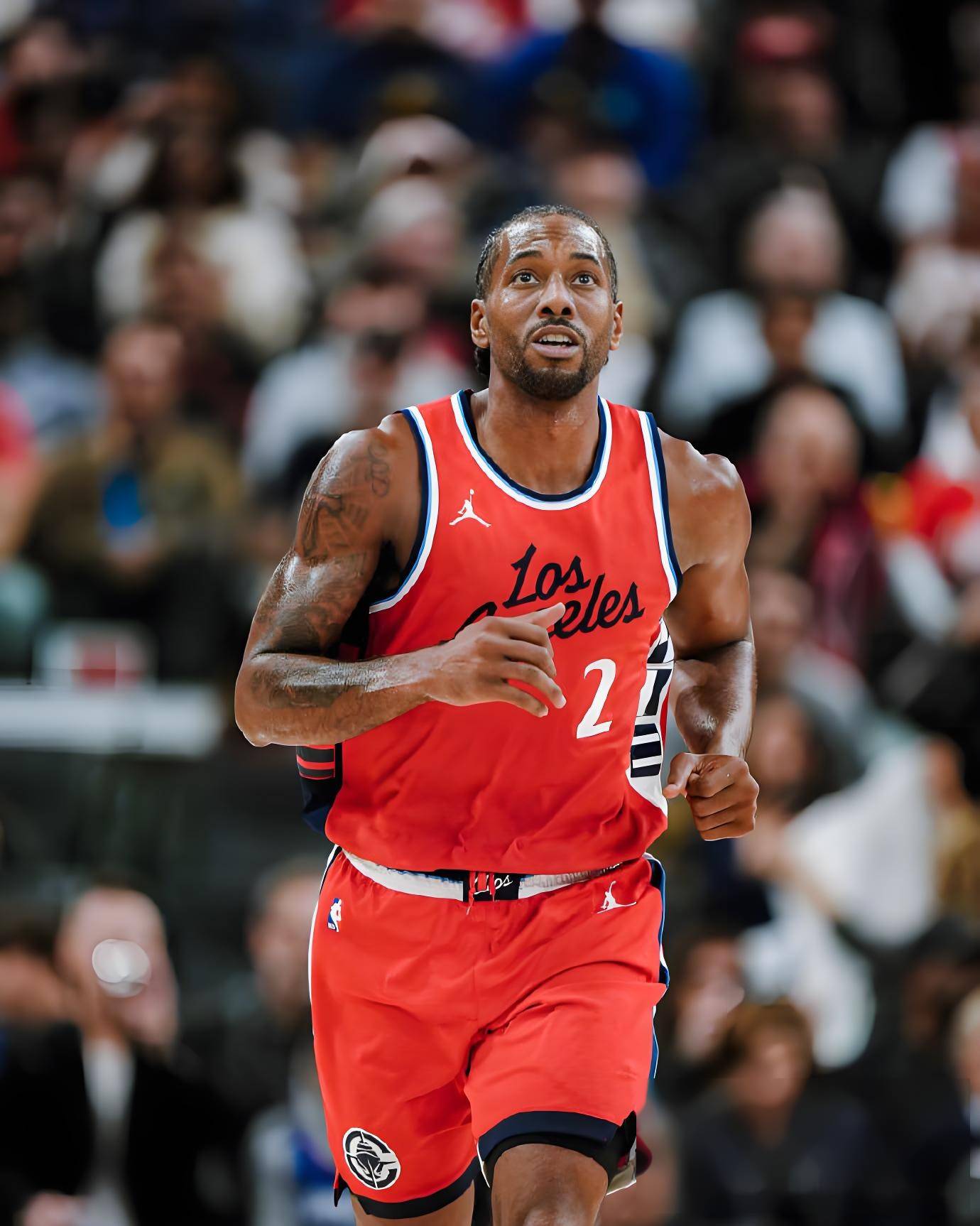 一边是管理 一边是管理